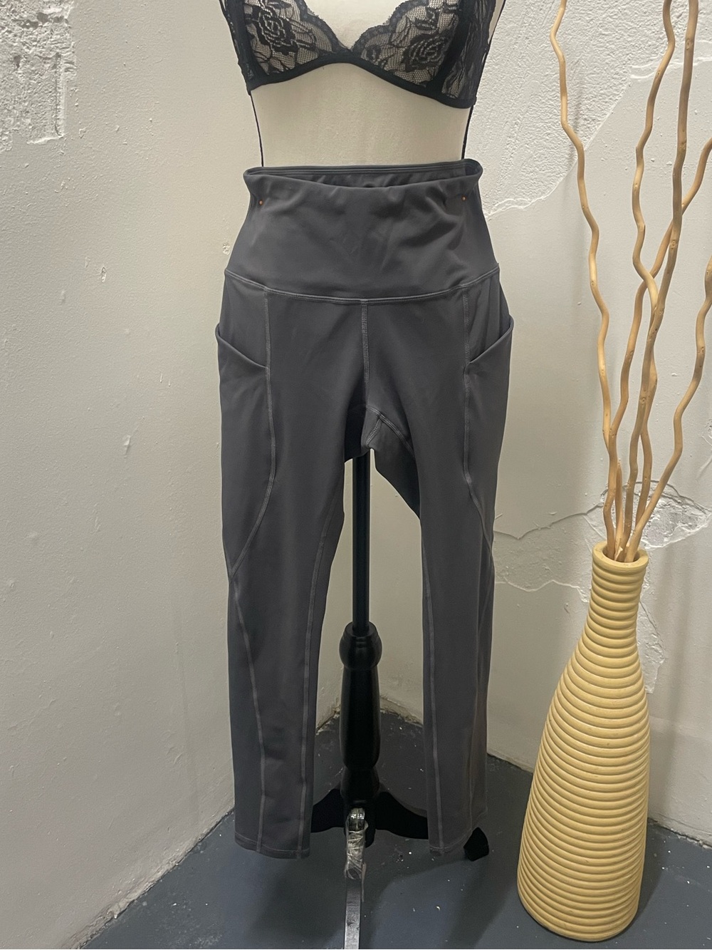 High quality yoga pants leggings by Willit